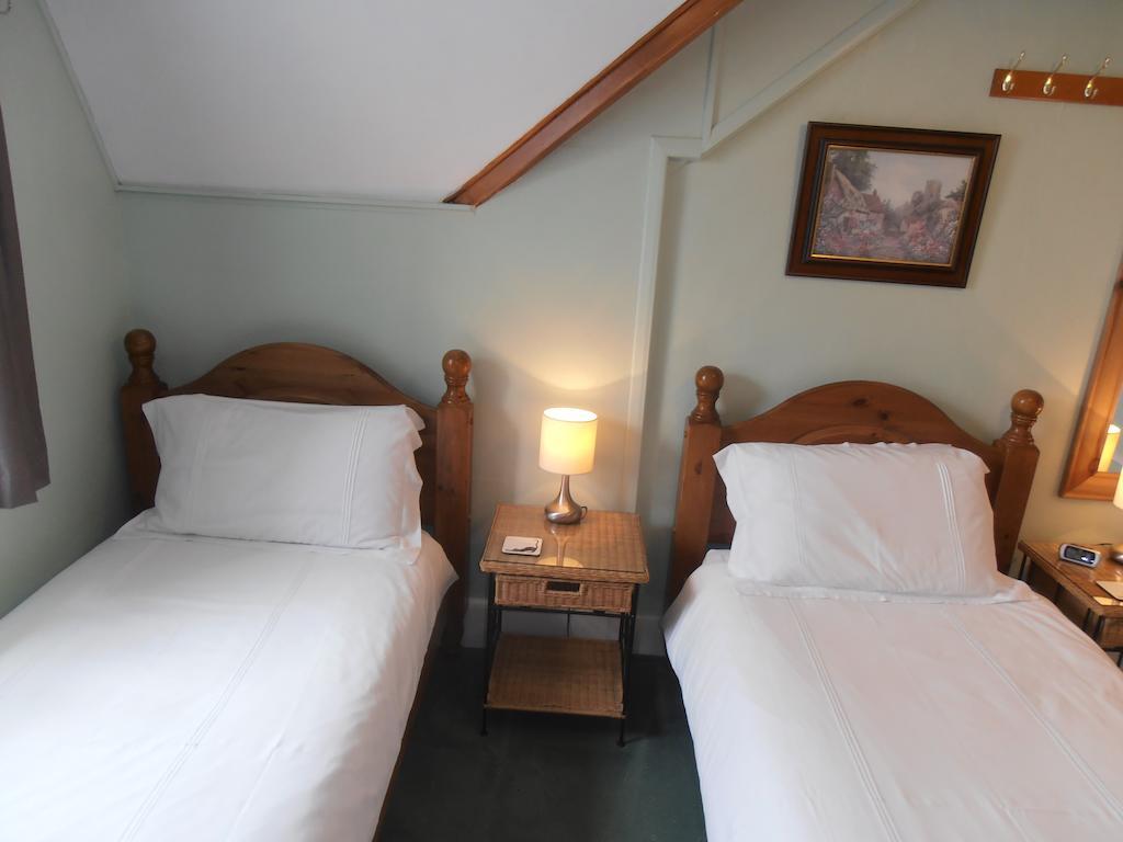 Meadowlea Guest House Okehampton Habitación foto