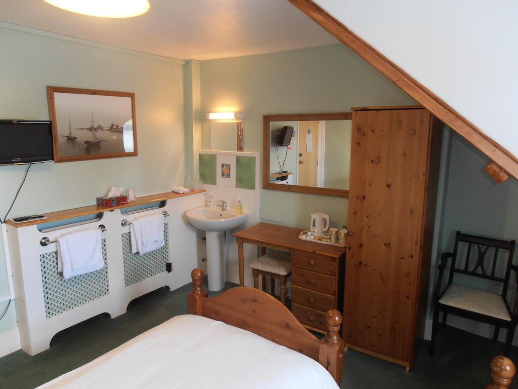 Meadowlea Guest House Okehampton Habitación foto